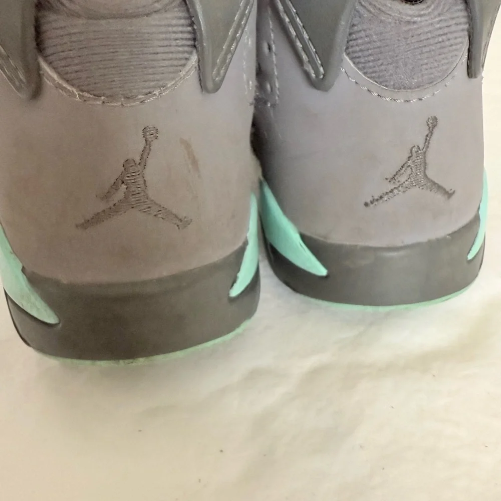 Nike Air Jordan 6 Retro Gray Green Glow Kids Size 12C